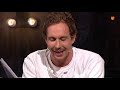 Morten Ramm  fra Manshow leser h�yt