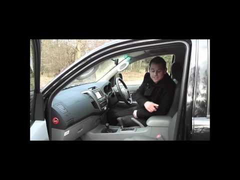 Toyota Hilux Review (Toyota Hilux Invincible) Toyota Hilux Review (Toyota Hilux Invincible)