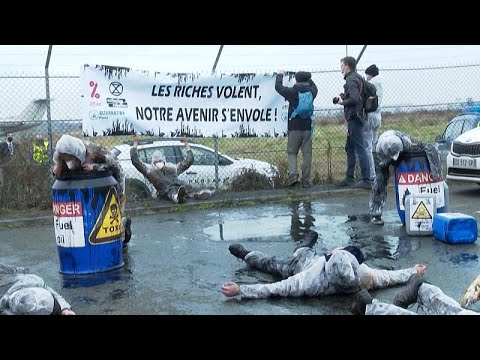 "Klima-Verbrechen" - Total asozialer Protest gegen Pariser Privat-Flieger