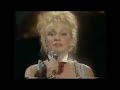 Stephanie Lawrence  sings Pat Benatar