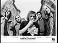 Bekijk muziek clip van Gin Blossoms met Allison Road (Allison Road 94)