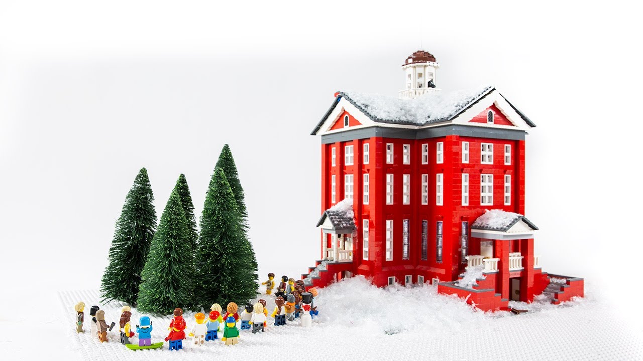 Happy Holidays from Willamette University (LEGO style)