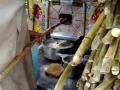 videos de FRESH SUGAR CANE JUICE AT GONDAL , ATTOCK.