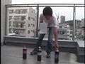 実験!!メントスとコーラの大爆発(笑)