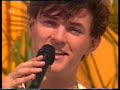 \"You light up my live\", Tobey Wilson