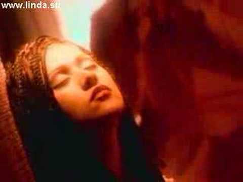 Russian singer Linda -Tanez pod vovdoi.