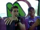 Kut e Ronay Cantando uma M�sica Internacional dentro do BUS