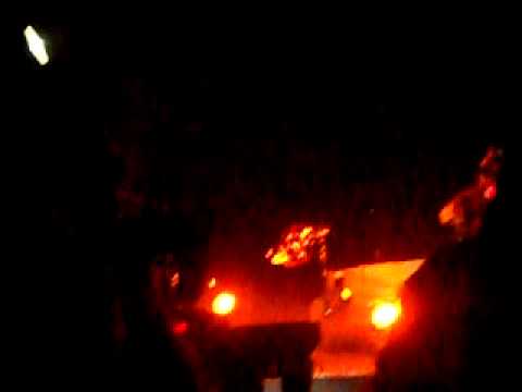 Jonas Brothers & Demi Lovato Rocks Jones Beach  8 21 2010