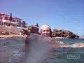 Guarda che coppia. Nuotando a Cefalonia.