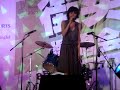 Sun-Yanzi-performing
