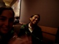 ni�as del fontanar en el starbucks