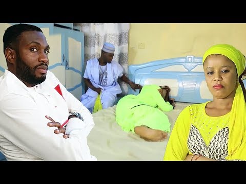 ya bata kulawa bayan ya gan ni akan gado - Nigerian Hausa Movies