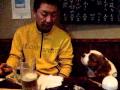 話す犬