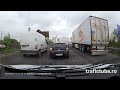 mulţi, dar proşti
