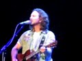Bonnaroo 2008 Jack Johnson & Eddie Vedder sing Constellations June 14, 08 Bonnaroo 2008 Jack Johnson & Eddie Vedder sing Constellations June 14, 08
