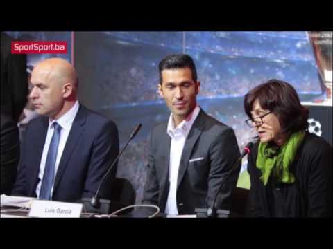 Luis Garcia – UEFA Champions League Trophy Tour 2016 Luis Garcia – UEFA Champions League Trophy Tour 2016