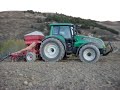 Valtra T170 tractor, pneumatic Lamusa 5m seed drill Valtra T170 tractor, pneumatic Lamusa 5m seed drill