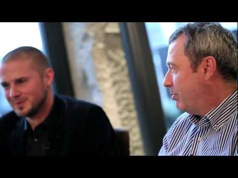 Rednic - A l'occasion de Anderlecht - Standard (03/02/2013), notre journaliste Christine Schréder organise la rencontre entre Mircea Rednic, entraîneur du Standard et...