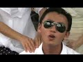 ?�y l� c�u chuy?n v? anh ch�ng ?�nh gi?y. tr??c kia khi x?ng gi� c�n th?p, ai c?ng ?i xe m�y n�n gi?y c?a h? r?t kh� h?, tuy nhi�n, sau khi ??t bi?n x?ng t?ng gi� m?i ng??i chuy?n sang 