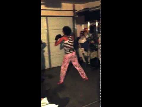 topless boxing