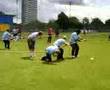 sum girl on tug of war! he cnt stay on her feet!
