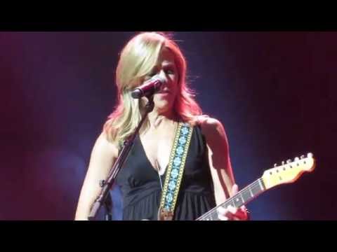 Sheryl Crow…Can’t Cry Anymore,live @ Royal Concert Hall,Nottingham.29/10/14.