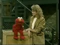 Classic Sesame Street - Elmo Interviews Candice Bergen