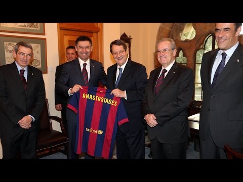 El president de la República de Xipre rep la delegació del FC Barcelona