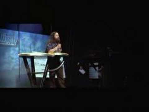 Richard Stallman receiving the Linus Torvalds Award 1999 (Youtube)