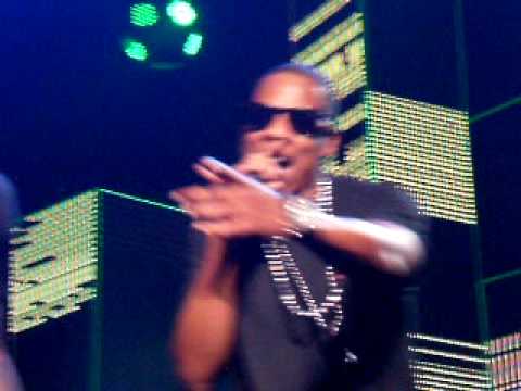 LEBRON ON STAGE WIT JIGGA..PAUSE OR NO PAUSE?