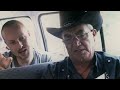 Bekijk muziek clip van Blof met Hemingway