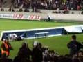 Rio Mavuba salue le virage sud.(Bordeaux-Lille 24 févr 2008)