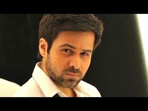 Emran Hashmi Fan Kissed him On Sets Of TV Show