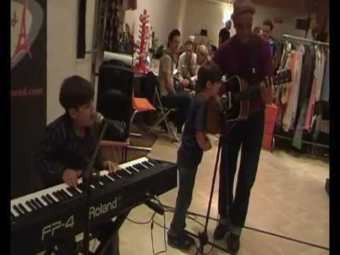 Phatter - 10 years kid playing a Clyde Mc Phatter s song live on piano https://www.facebook.com/RaffiTheBluesKidOfficiel http://raffiarto.com.