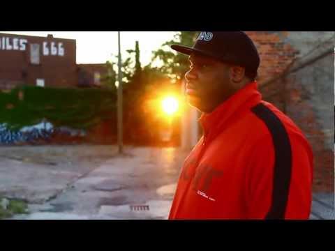 complex world - Artist: iMCompleX Song: Complex World produced by: A CompleX Vision Location: Downtown Detroit, Michigan Follow him on twitter @DeeHavior Follow the link & l...