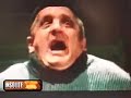 vid�o clip comique de travailleurs
fous sur une musique de dingues
 le clip qui d�coiffe d�rape d�coupe tranche dans l'art tron�onne fend
la gueule plie en deux fout la barre d�chire arrache tout
duck my sick sur l''album d'insolite
(des potes de paname qui font un hip-hop �lectro-m�lo-hardkor-keupon
auto-nomm� 