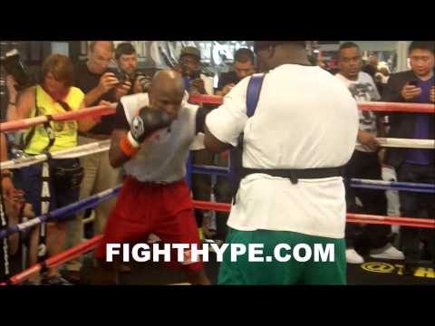 FLOYD MAYWEATHER SHOWS OFF HIS DEFENSIVE SKILLS DURING MEDIA WORKOUT FOR MARCOS MAIDANA FIGHT