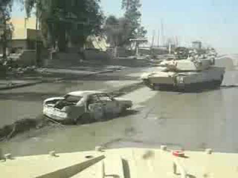 Autobombe - English: Tank over car bomb German: Panzer über Autobombe.