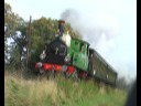 Dit is met recht de trots van de MBS. De SS 657 is de oudste, in Nederland gebouwd, rijvaardige loc in ons land. De MBS kikker werd in 1901 gebouwd door de Machinefabriek Breda onder nummer 170.In het begin van de vorige eeuw kreeg de Staatsspoorwegenbehoefte aan sterkere rangeerlocomotieven. Men liet bij de Machinefabriek Breda tien locomotieven bouwen. Door de Centrale werkplaats Tilburg en Zwolle werden de vervolgseries gebouwd. Men deelde de locomotieven in in de SS serie 650-680.De kleur van de locomotieven was gifgroen met een zwart-wit biezenpatroon op de tenderbakken, cilinders en achterzijde van het machinistenhuis. Tevens waren de randen van het machinistenhuis en tender met een zwarte bies afgezet. De locomotieven kregen al snel de bijnaam Kikker door het springerige gedrag tijdens het rijden. Bij de vorming van de Nederlandsche Spoorwegen in 1918 werd de serie ingedeeld in de NS serie 8100. In de loop der jaren werden de locomotieven verbouwd door de watertender en de kolentender te vergroten. Ze bleef nog tot 1952 in dienst bij de NS. Als laatste depot had ze Roosendaal en werd in 1952 verkocht aan de VCS in Roosendaal. Hier verbouwde men haar door de schoorsteen in te korten en het machinistenhuis te verlengen aan de achterzijde en werd met nummer 3 in dienst gesteld. Na deze verbouwing ging ze rangeren met bietenwagens tussen de suikerfabriek en het NS station. De inzet bij de VCS duurde tot 1964. Door bemiddeling van de toenmalige voorzitter van de MBS werd de lok in 1968 aan de MBS geschonken. Op 17 juni 1968 werd de lok van Roosendaal naar Hengelo overgebracht. De uiteindelijke restauratie werd pas in 1973 gestart. Na een restauratieperiode van 14 jaar werd de lok op 17 juni 1987 feestelijk in dienst gesteld. Ze kreeg weer haar originele nummer 657 en gifgroene uiterlijk terug. De lok heeft in 1988 een nieuwe ketel gekregen die werd gesponsord door Stork Ketels in Hengelo. Sindsdien heeft ze al vele baantjes gereden tussen Haaksbergen en Boekelo. Ook is al te gast geweest bij diverse andere evenementen en musea in het land. De lok heeft in 2001 een nieuwe linker cilindergietstuk gekregen. De oude was door corrosievorming tussen frame en cilinder gescheurd. De lok is met haar groene uiterlijk en blinkende stoomdom een mooie verschijning in het Twentse landschap.Bij de Stichting Museum Buurtspoorweg (MBS) maakt u een treinreis in het verleden. Tussen Haaksbergen en Boekelo ligt een spoorlijn in het prachtige Twentse landschap. Als bezoeker kunt u beleven hoe er vroeger werd gereisd over de lokaalspoorwegen. Niet alleen is de spoorlijn bijna 125 jaar oud, ook het station uit 1884 en de stoomlocomotieven vertellen het verhaal van de geschiedenis.Als reiziger in het historische spoorwegbedrijf kunt u een rit maken in de oude rijtuigen, die worden voortgetrokken door een puffende stoomlocomotief. Op de stations kunt u de uitgebreide collectie spoorvoertuigen en spoorweg attributen bezichtigen. Laat u verassen door het verleden. De MBS is een geregistreerd museum en wordt beheerd door bijna honderd vrijwilligers en enkele zeer gedreven vaste krachten. De restauratie en het onderhoud van de collectie worden zelfstandig door het museum uitgevoerd. U kunt ons ondersteunen door u op te geven als donateur of vrijwilliger. Maak gerust eens een praatje met één van onze medewerkers, zij vertellen u er graag meer overThe district railway museum MBS offers you a trip in a historical steam train between Haaksbergen and Boekelo. Visitors may experience the way of travelling by district trains in the past. The railway line was constructed almost 125 years ago, the station in Haaksbergen was built in 1884, the historical steam locs tell the story of travelling in the early decades of the previous century.Take a ride in a steam train with historical railway carriages. At the stations you can see a large collection of rolling stock and railway accessories.The MBS is registered as a certified museum. The museum is run by a small staff of dedicated personnel and almost one hundred volunteers. Restauration, repair and maintenance of rolling stock, buildings and railway tracks is executed by staff and volunteers.