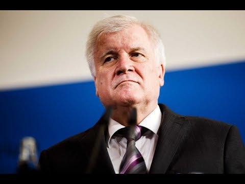SPALTPILZ IN DER UNION: Seehofer stellt wegen Asylp ...