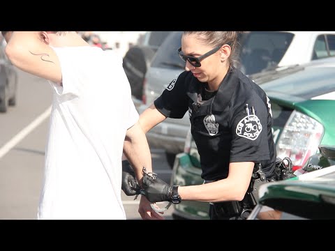 Policisti joku par kokaīnu diemžēl uzreiz nesaprata
