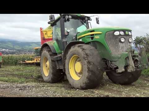 ensilage - www.agri42.com présente: l'ensilage de maïs avec une FR9050 et trois tracteurs-bennes.