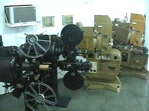 16mm - The old Brazilian Projector IEC 16MM.