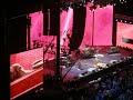 jewel performers her single 