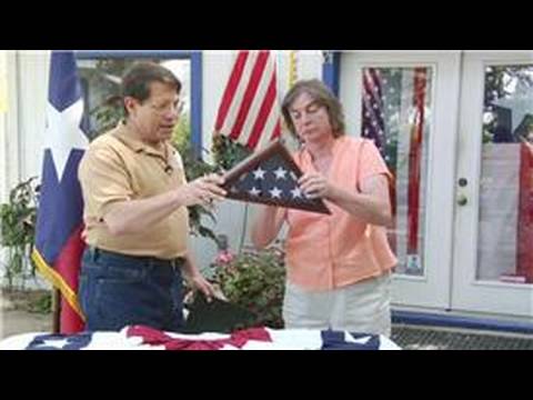 how to properly display the american flag