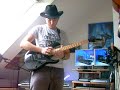 Squezzin my poor little Ibanez