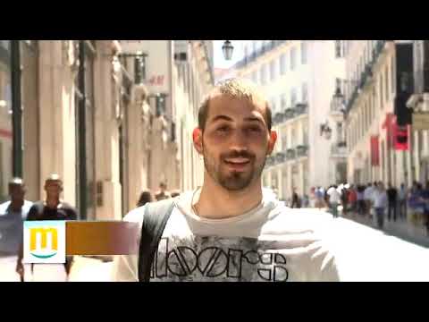Lisboa - Muchoviajeros es el nuevo programa de viajes de Antena 3. Esta vez emprendemos el viaje, y aterrizamos en nuestro país vecino.Nuestros muchoviajeros: una fam...