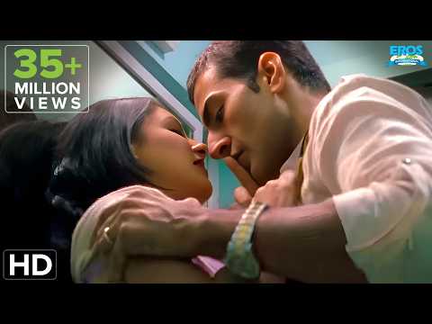 Puja Bose A Bollywood Item Girl Or Slut? – Rajdhani Express