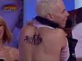 christian chavez muestra su tatuage