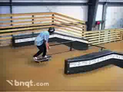 BMX BIKES TRICKS STUNTS CRASHES